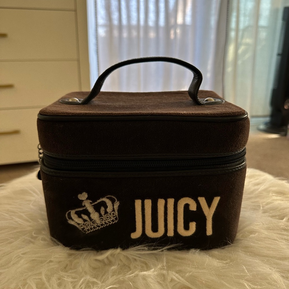 VINTAGE Juicy Couture plush cosmetic makeup bag vanity